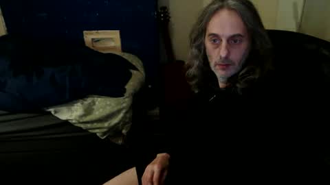 Snapshot of bangintoleather chatting on 02/19/26, 03:24 bangintoleather online show from 02/19/26, 03:24