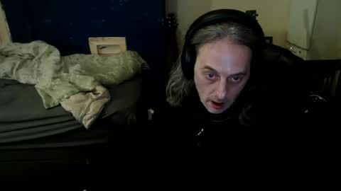 Snapshot of bangintoleather chatting on 02/28/26, 04:02 bangintoleather online show from 02/28/26, 04:02