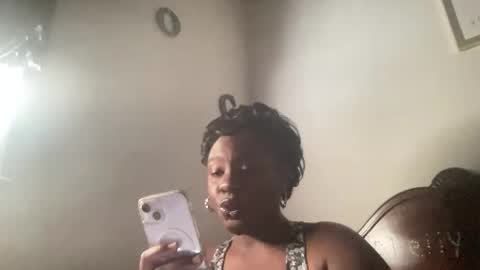 Snapshot of bankofchell chatting on 04/23/26, 08:22 Chelly online show from 04/23/26, 08:22
