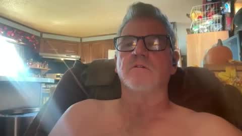 bapeter218 online show from 11/02/25, 04:42