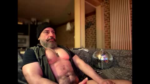 Military man 69 online show from 02/08/25, 03:52