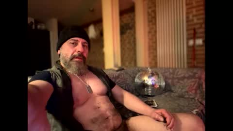 Military man 69 online show from 02/08/25, 02:27