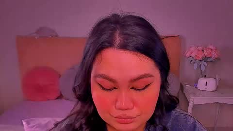 Snapshot of barbara_bb chatting on 02/28/25, 08:28 Barbie Kim online show from 02/28/25, 08:28