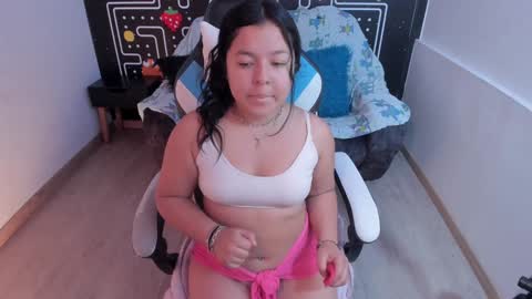 Snapshot of barbara_honey chatting on 01/04/25, 12:38 Barbara online show from 01/04/25, 12:38