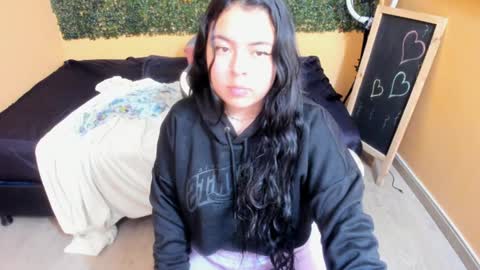 Snapshot of barbara_honey chatting on 01/07/25, 06:45 Barbara online show from 01/07/25, 06:45