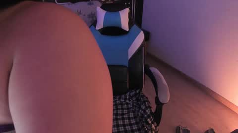 Snapshot of barbara_honey chatting on 01/17/25, 12:42 Barbara online show from 01/17/25, 12:42