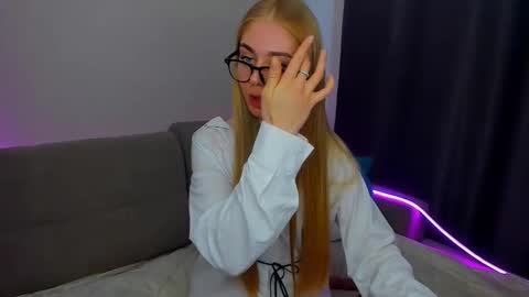 BarbaraChic online show from 05/23/26, 10:08