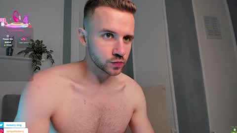 Snapshot of barberryx chatting on 10/19/25, 05:30 ENRIQUE online show from 10/19/25, 05:30