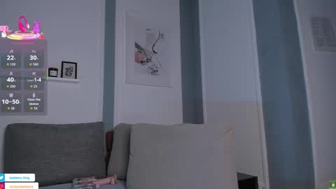 Snapshot of barberryx chatting on 11/30/25, 06:28 ENRIQUE online show from 11/30/25, 06:28