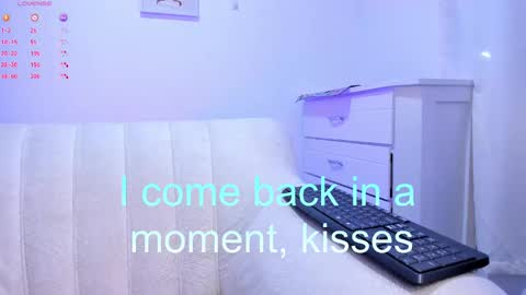 Snapshot of barbie_brunette3 chatting on 02/14/25, 05:51 independet model online show from 02/14/25, 05:51