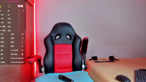 Nicolle  online show from 03/27/26, 05:12