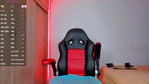 Nicolle  online show from 04/09/26, 05:07