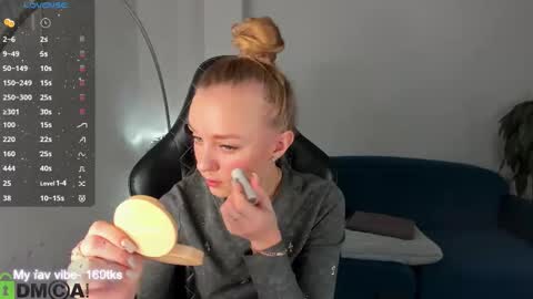 Snapshot of barbie_lis chatting on 11/09/25, 12:31 LisGTM2 Mon-Thu Sat 0100am-0700am online show from 11/09/25, 12:31