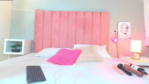 Snapshot of barbie_lorens chatting on 04/09/26, 11:48 Barbie lorens online show from 04/09/26, 11:48