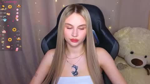 Eva online show from 09/17/25, 12:51