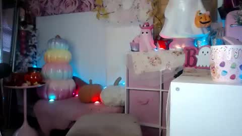 ely ink online show from 09/28/25, 02:11