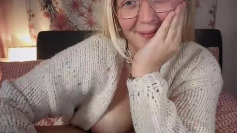 barbiegirl966 online show from 09/11/25, 08:53