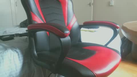 Snapshot of baronminuit69 chatting on 12/29/24, 07:50 baronminuit69 online show from 12/29/24, 07:50