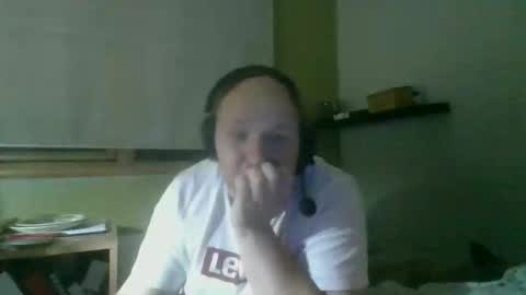 Snapshot of bart_poland chatting on 10/10/25, 10:53 bart_poland online show from 10/10/25, 10:53