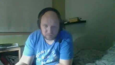 Snapshot of bart_poland chatting on 11/12/25, 08:08 bart_poland online show from 11/12/25, 08:08