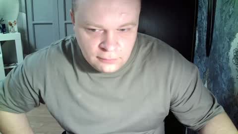 Snapshot of basi_look chatting on 02/11/25, 10:15 basi_look online show from 02/11/25, 10:15