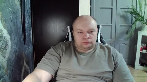 Snapshot of basi_look chatting on 02/24/25, 05:33 basi_look online show from 02/24/25, 05:33