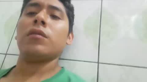 Snapshot of basic2001 chatting on 11/05/25, 01:05 Marcos online show from 11/05/25, 01:05