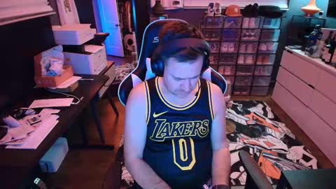 Snapshot of basketballjerseygang chatting on 02/02/26, 08:13 Jordan online show from 02/02/26, 08:13