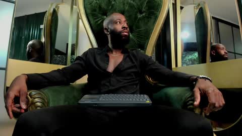 Snapshot of bastianrivas chatting on 01/21/25, 12:18 Bastian. online show from 01/21/25, 12:18