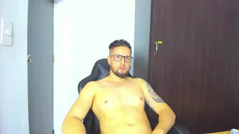 bastianwatson10 online show from 11/07/25, 03:56