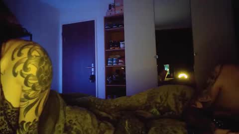 Snapshot of bastone66 chatting on 11/16/25, 01:00 bastone66 online show from 11/16/25, 01:00