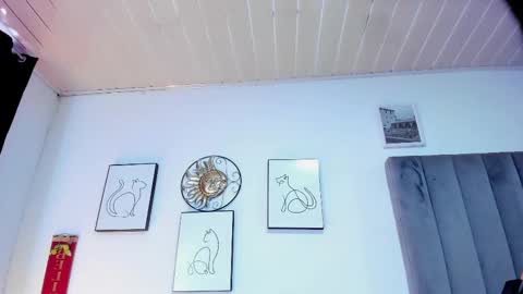 Snapshot of bathory_vamps chatting on 03/05/25, 04:13 online show from 03/05/25, 04:13