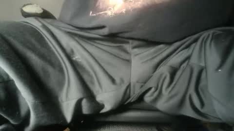 Snapshot of batmannrobin1313 chatting on 12/16/25, 07:24 archangel online show from 12/16/25, 07:24