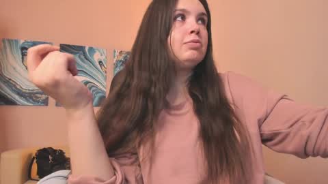 Snapshot of battymoll chatting on 01/29/25, 10:37 battymoll online show from 01/29/25, 10:37