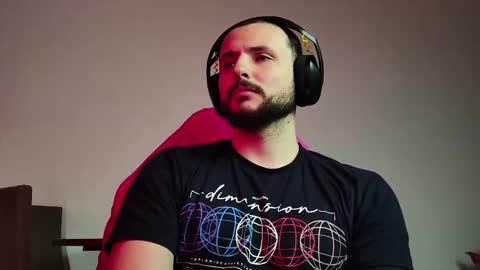 Snapshot of baxxline chatting on 09/25/25, 01:42 Baxxline online show from 09/25/25, 01:42