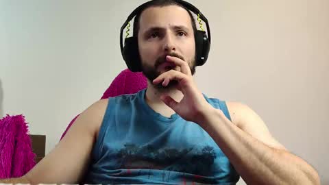 Snapshot of baxxline chatting on 10/12/25, 10:09 Baxxline online show from 10/12/25, 10:09