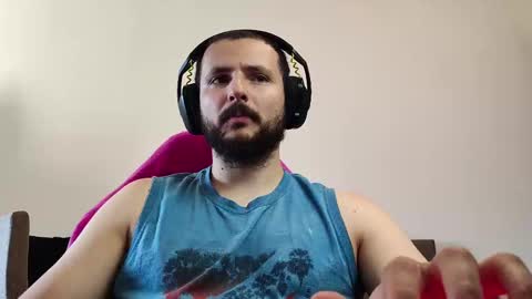 Snapshot of baxxline chatting on 10/23/25, 11:42 Baxxline online show from 10/23/25, 11:42