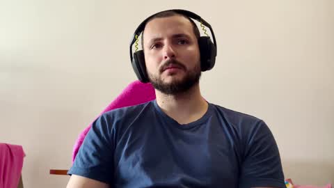 Snapshot of baxxline chatting on 11/23/25, 03:12 Baxxline online show from 11/23/25, 03:12