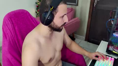 Snapshot of baxxline chatting on 12/15/25, 08:57 Baxxline online show from 12/15/25, 08:57