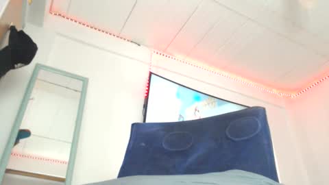 Snapshot of bayoletsweett chatting on 10/07/25, 04:15 deivid online show from 10/07/25, 04:15