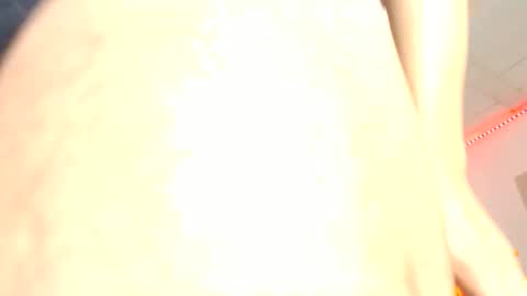 Snapshot of bayoletsweett chatting on 10/29/25, 04:53 deivid online show from 10/29/25, 04:53