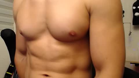 Snapshot of bayron_fiit chatting on 01/05/25, 08:00 Bayron Rodriguez online show from 01/05/25, 08:00