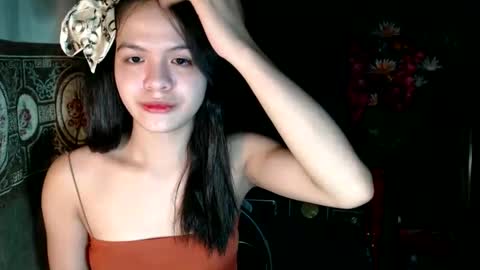 Snapshot of bb_alina chatting on 12/17/25, 07:25 BB Alina online show from 12/17/25, 07:25