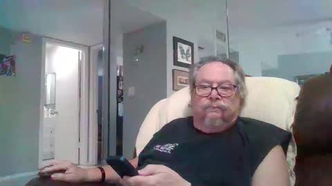 Single Grandpa in Florida. Love to C2C and have Fun Privately online show from 01/12/26, 04:34