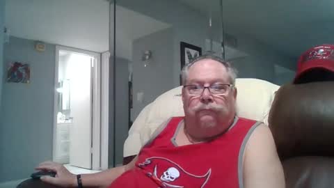 Single Grandpa in Florida. Love to C2C and have Fun Privately online show from 02/17/26, 04:57