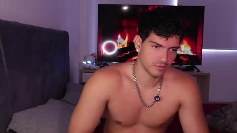 Valentino online show from 02/10/26, 09:19