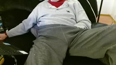 bbboooyyy11 online show from 12/05/24, 02:42