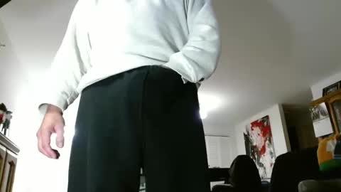 bbboooyyy11 online show from 01/01/25, 12:11