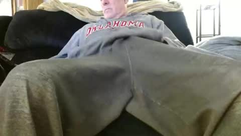 bbboooyyy11 online show from 02/12/25, 07:55