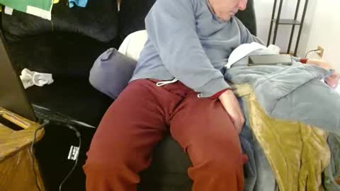 bbboooyyy11 online show from 02/22/25, 04:40